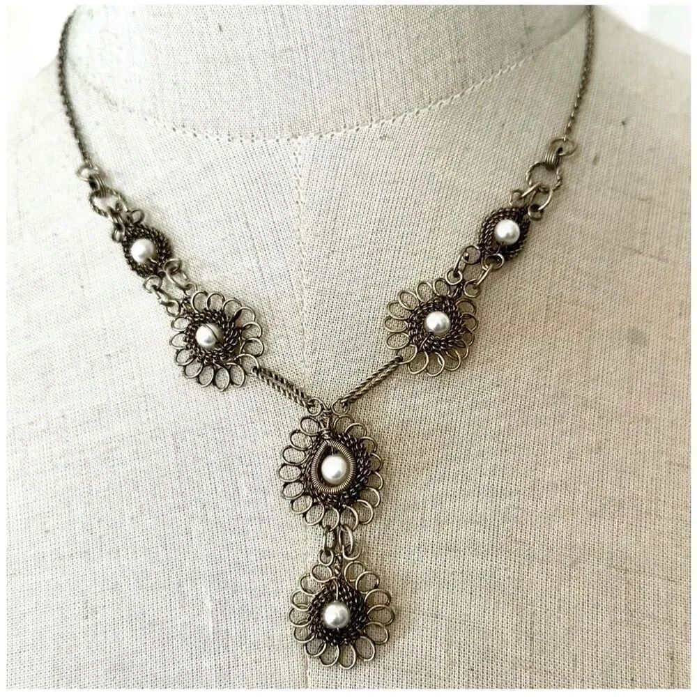 Vintage Filigree Silver Tone faux pearl Necklace